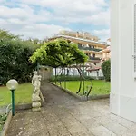 Appartamento Sofia By Interhome